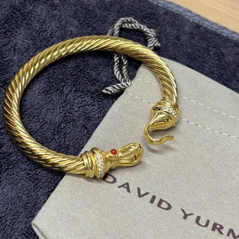 👑David Yurman 7MM bracelet with diamond